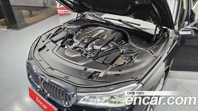 BMW 7 Series (G11) 750Li xDrive Prestige 2016 — фото 6