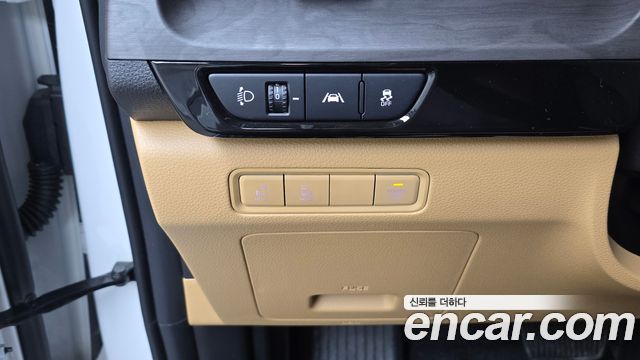 Kia Carnival (IV) Diesel 9-Seater Prestige 2023 — фото 17