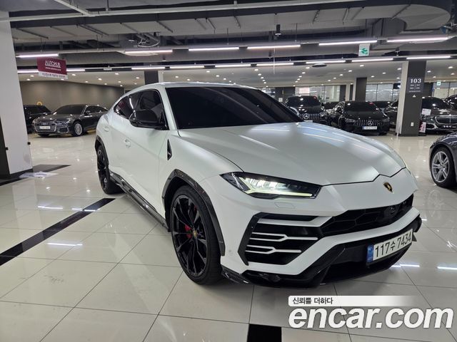 Lamborghini Urus 4.0 V8