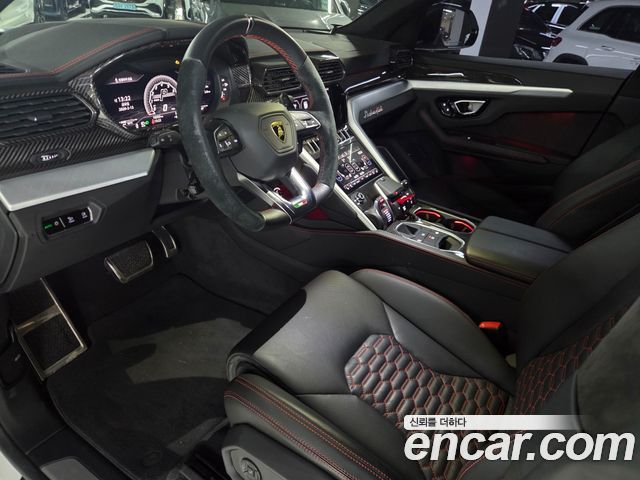 Lamborghini Urus 4.0 V8 2020 — фото 12