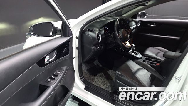 Kia K3 (II) 1.6 Noblesse 2022 — фото 15