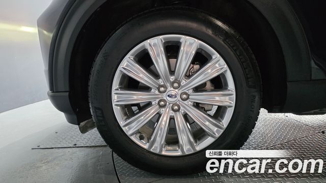 Ford Explorer (VI) 2.3 LimIted 4WD 2020 — фото 5