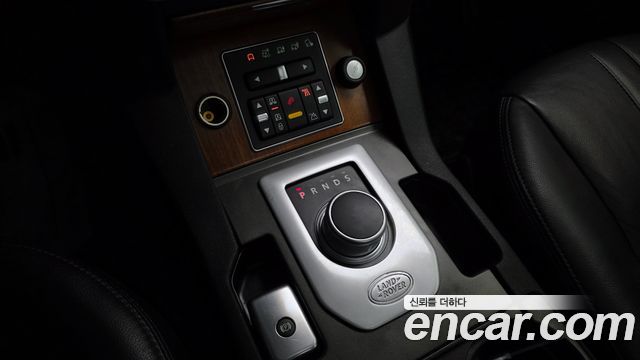 Land Rover Discovery 4 3.0 SDV6 HSE 2013 — фото 9