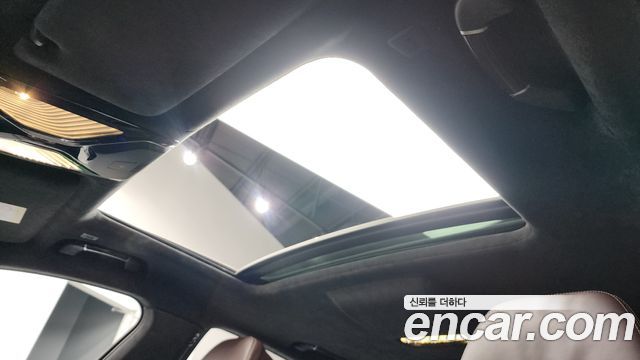 BMW 7 Series (G11) 740i Design Pure Excellence 2022 — фото 19