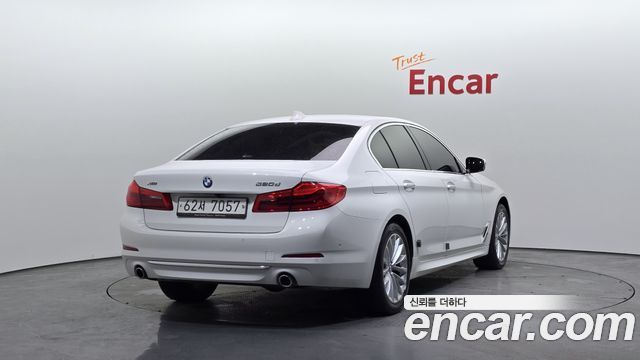 BMW 5 Series (G30) 520d xDrive Luxury Plus 2018 — фото 2