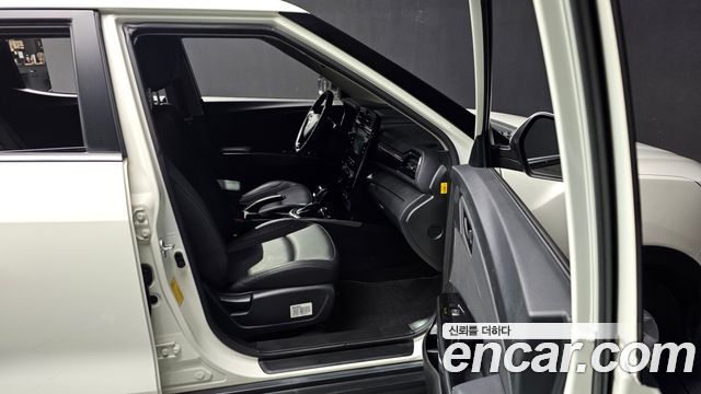 KG Mobility (SsangYong) Very New Tivoli Gasoline 1.5 2WD V3 2022 — фото 11