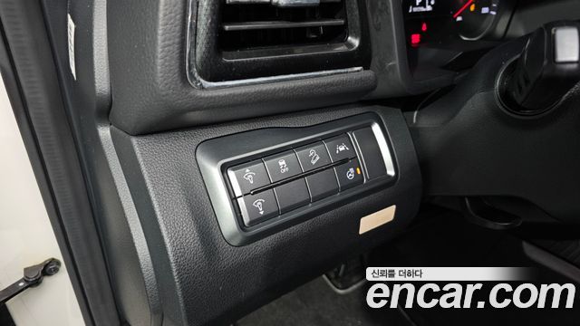 KG Mobility (SsangYong) Very New Tivoli Gasoline 1.5 2WD V3 2022 — фото 17