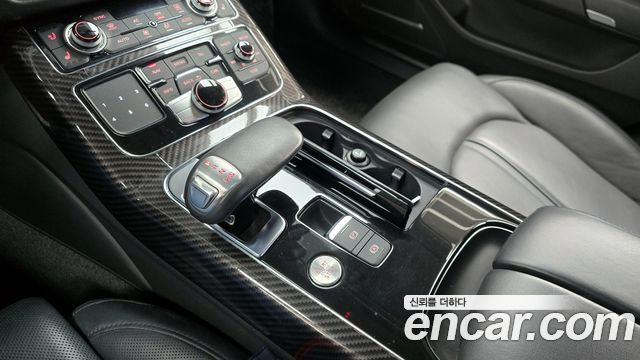 Audi A8 3.0 TFSI Quattro LWB D4 2013 — фото 9