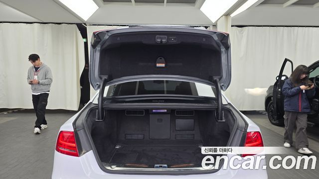 Audi A8 3.0 TFSI Quattro LWB D4 2013 — фото 20