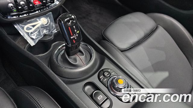MINI Cooper SD Clubman Standard 2nd 2020 — фото 9