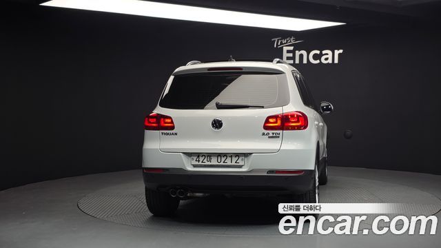Volkswagen Tiguan 2.0 TDI  Premium 5N 2016 — фото 4