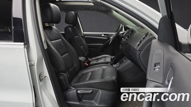 Volkswagen Tiguan 2.0 TDI  Premium 5N 2016 — фото 11