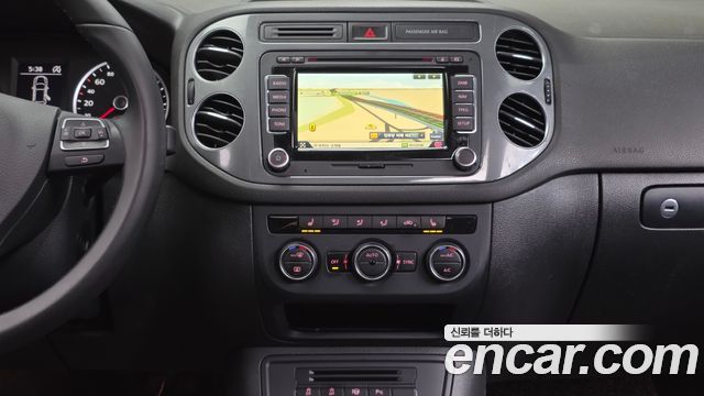 Volkswagen Tiguan 2.0 TDI  Premium 5N 2016 — фото 14