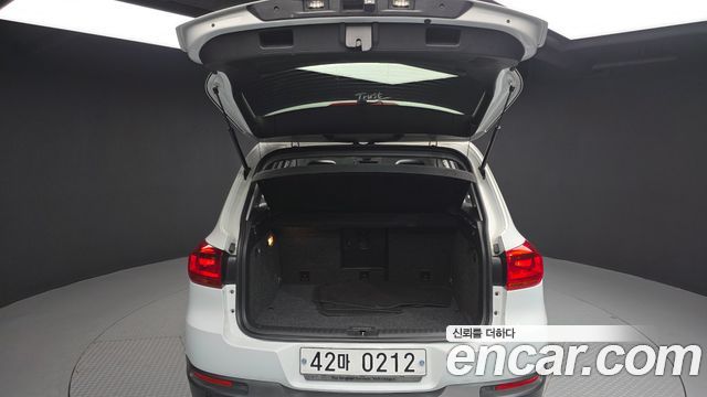 Volkswagen Tiguan 2.0 TDI  Premium 5N 2016 — фото 20