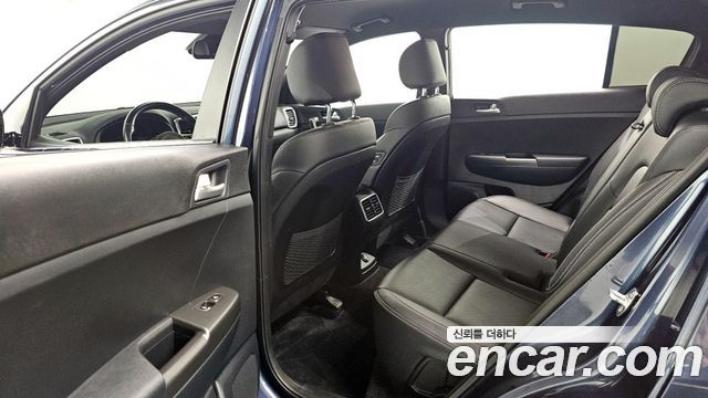 Kia Sportage The Bold Diesel 2.0 2WD Prestige 2021 — фото 12