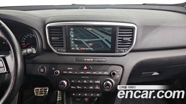 Kia Sportage The Bold Diesel 2.0 2WD Prestige 2021 — фото 16