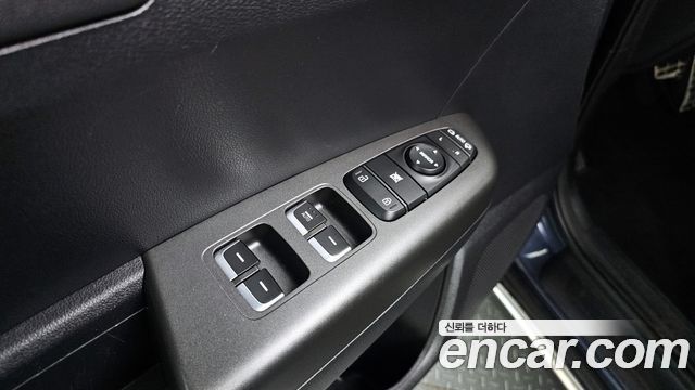Kia Sportage The Bold Diesel 2.0 2WD Prestige 2021 — фото 18