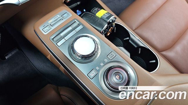 Genesis GV70 2.5T Gasoline AWD 2022 — фото 9