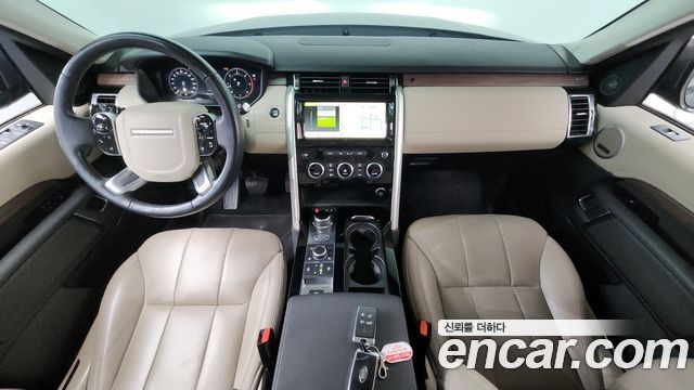 Land Rover Discovery 5 3.0 SD6 HSE 2019 — фото 7