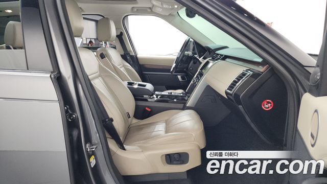 Land Rover Discovery 5 3.0 SD6 HSE 2019 — фото 11