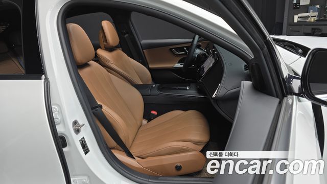 Mercedes-Benz E-Class (W214) E200 Avantgarde 2025 — фото 12