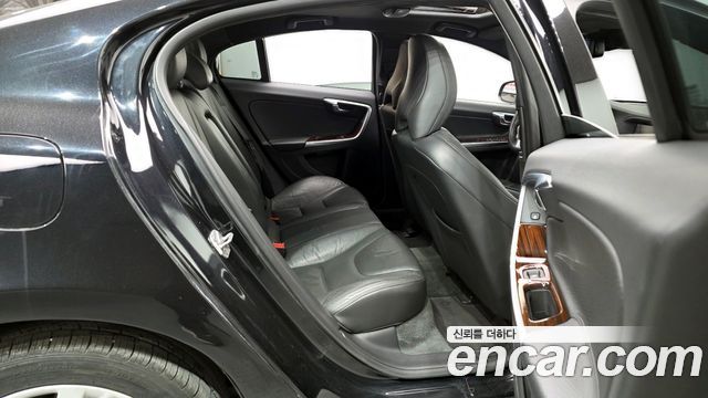 Volvo S60 D4 2nd 2014 — фото 12
