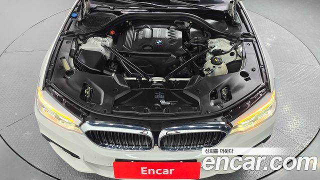 BMW 5 Series (G30) 520d M Sport Package Plus 2017 — фото 6