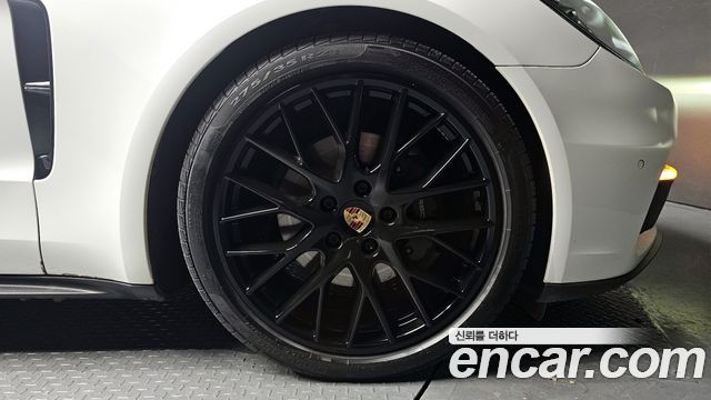 Porsche Panamera (971) 3.0 AWD 2020 — фото 5