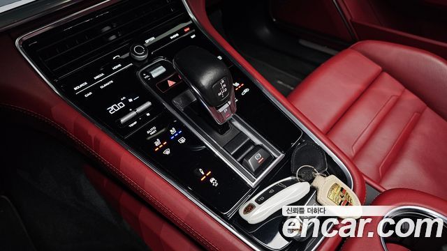 Porsche Panamera (971) 3.0 AWD 2020 — фото 9