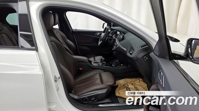 BMW 1 Series (F40) 118d M Sport 2021 — фото 11