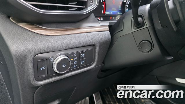 Ford Explorer (VI) 2.3 LimIted 4WD 2020 — фото 13