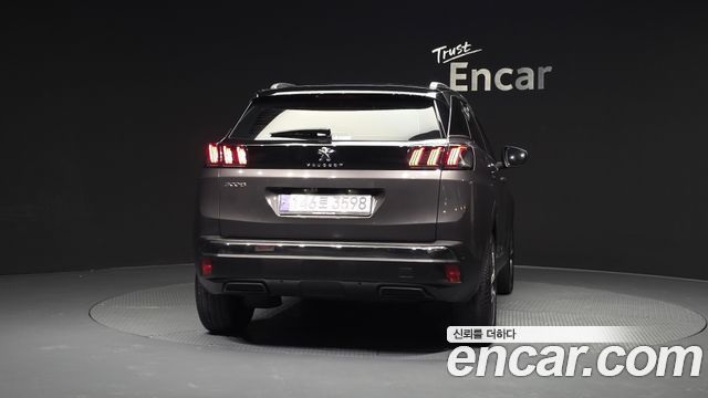Peugeot 3008 (II) 1.2 Pure Tech Allure 2022 — фото 4