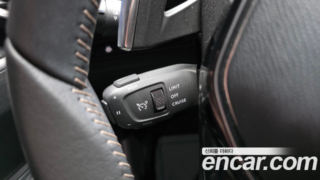 Peugeot 3008 (II) 1.2 Pure Tech Allure 2022 — фото 18
