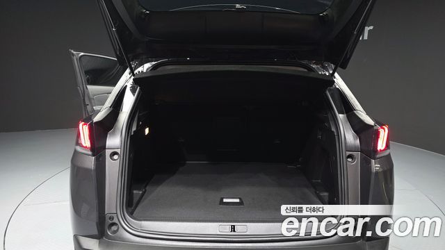 Peugeot 3008 (II) 1.2 Pure Tech Allure 2022 — фото 20