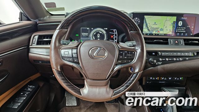 Lexus ES300h (VII) Luxury Plus 2020 — фото 13