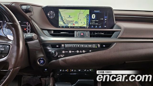 Lexus ES300h (VII) Luxury Plus 2020 — фото 14