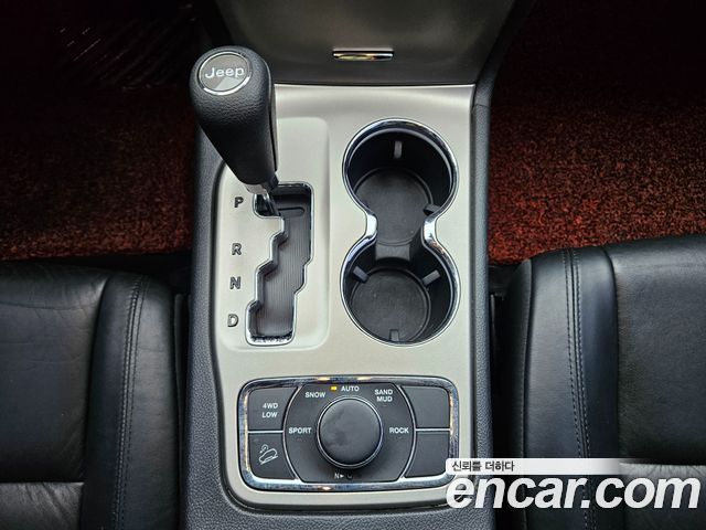 Jeep Grand Cherokee 3.0 Diesel Laredo WK2 2012 — фото 9