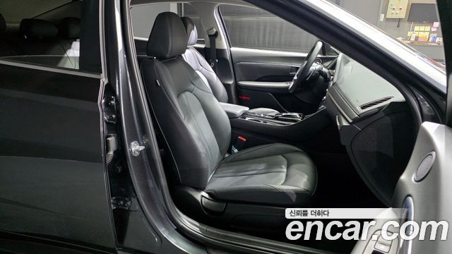 Hyundai Sonata (DN8) 2.0 Premium 2021 — фото 12