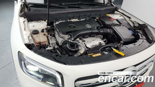 Mercedes-Benz GLB-Class (X247) GLB220 2021 — фото 6