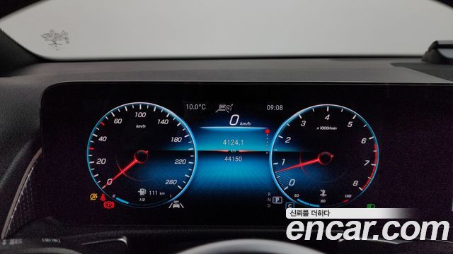 Mercedes-Benz GLB-Class (X247) GLB220 2021 — фото 8