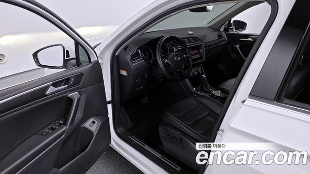 Volkswagen Tiguan (II) 2.0 TDI Prestige 2020 — фото 15