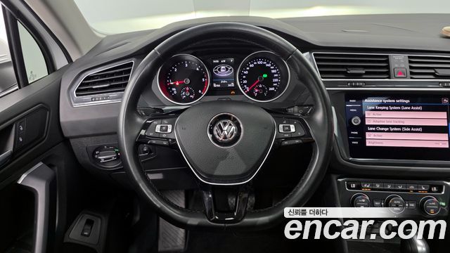 Volkswagen Tiguan (II) 2.0 TDI Prestige 2020 — фото 17