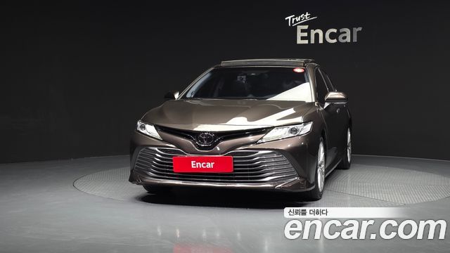 Toyota Camry (XV70) 2.5 2019 — фото 3