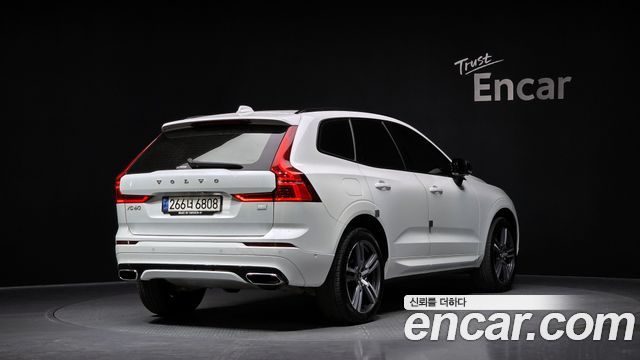 Volvo XC60 (II) T8 R-Design 2021 — фото 2