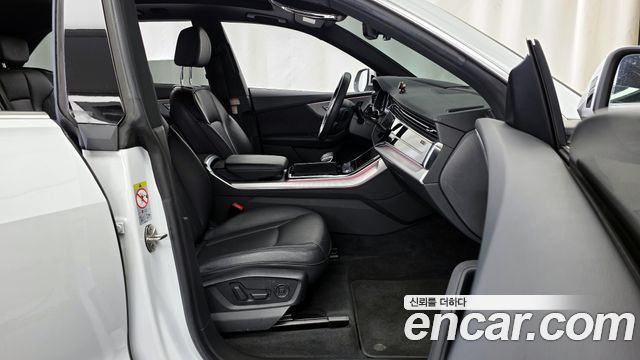 Audi Q8 (4M) 45 TDI Quattro Premium 2020 — фото 11