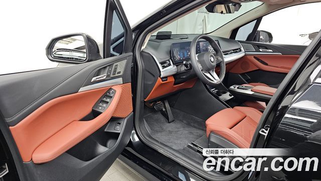 BMW 2 Series Active Tourer (U06) 220i M Sport Design 2026 — фото 10