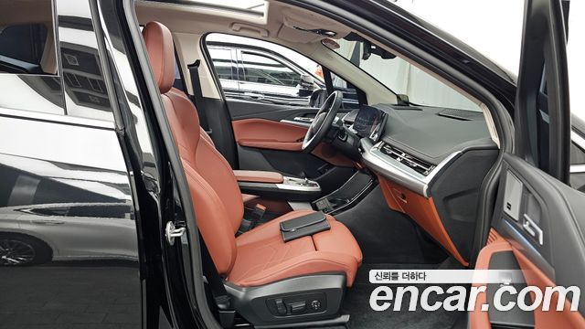 BMW 2 Series Active Tourer (U06) 220i M Sport Design 2026 — фото 15