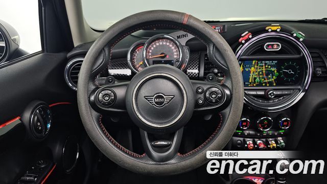 MINI Cooper S 5Door Standard 3rd 2019 — фото 13