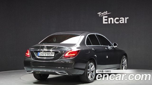 Mercedes-Benz C-Class (W205) C220 d 4MATIC 2020 — фото 2
