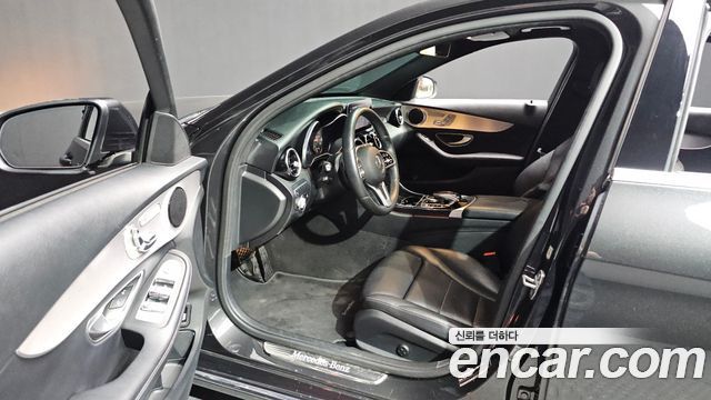 Mercedes-Benz C-Class (W205) C220 d 4MATIC 2020 — фото 10